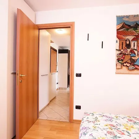 Manu's Little House