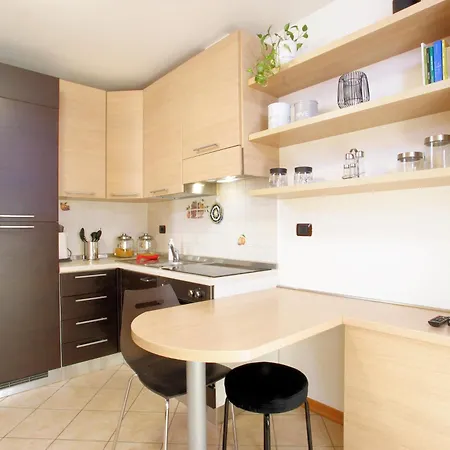Manu's Little House דירה